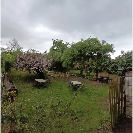 Vakantiehuis Maison A Colombage Dans Cour Privee Avec Jardin Sur Les Remparts Du Village